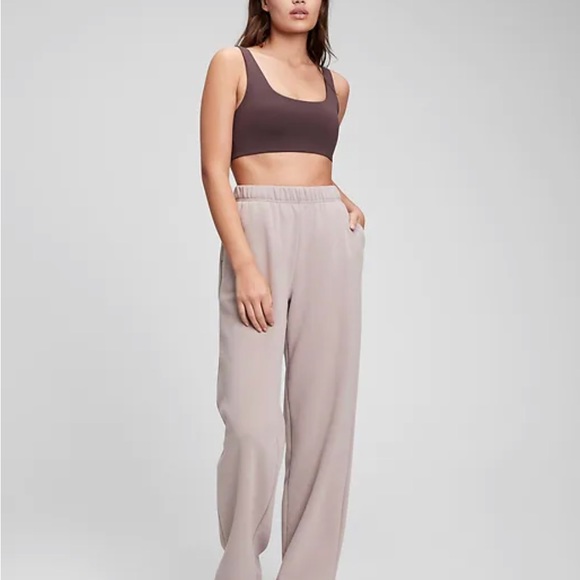 GAP 2 PIECE SET TRACKSUIT - Soft Oversized Sweatshirt and Sweatpants SMALL - Picture 2 of 13
